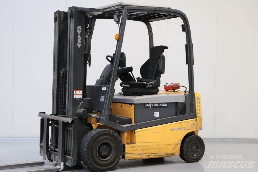Nissan 1Q2L25T Empilhadores eléctricos