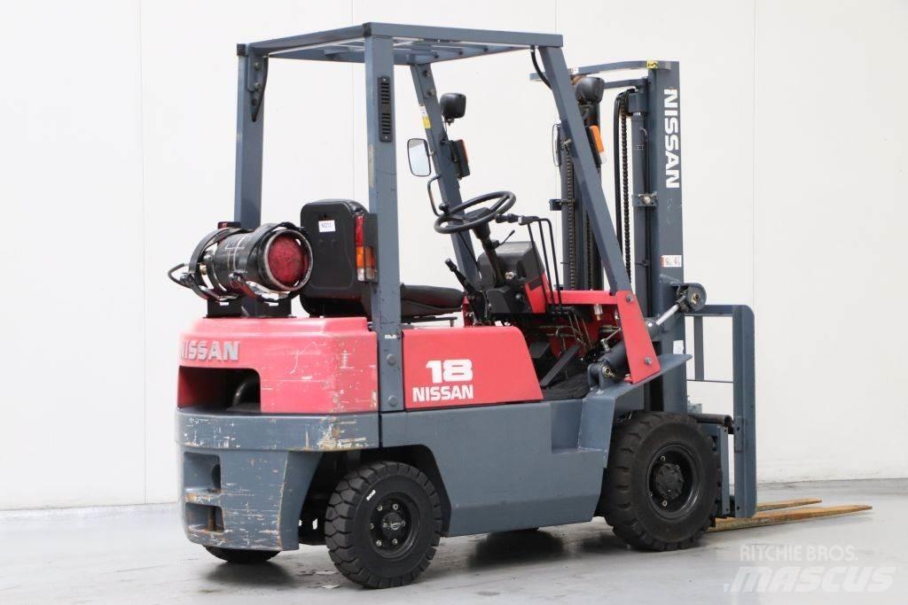 Nissan J01A18 Empilhadores a gás