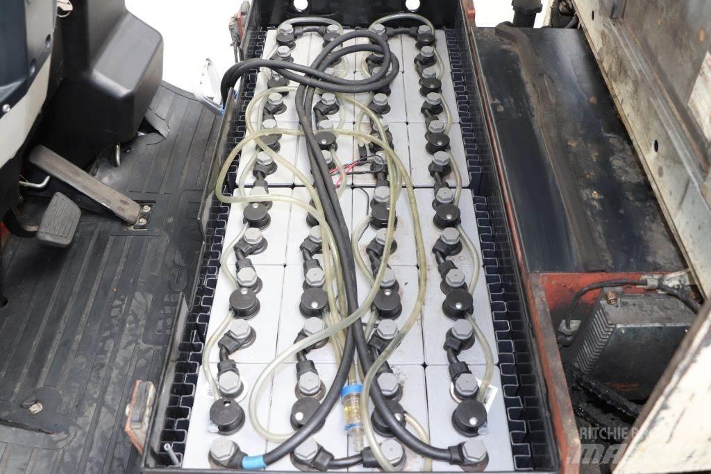 Nissan N01L-13U Empilhadores eléctricos