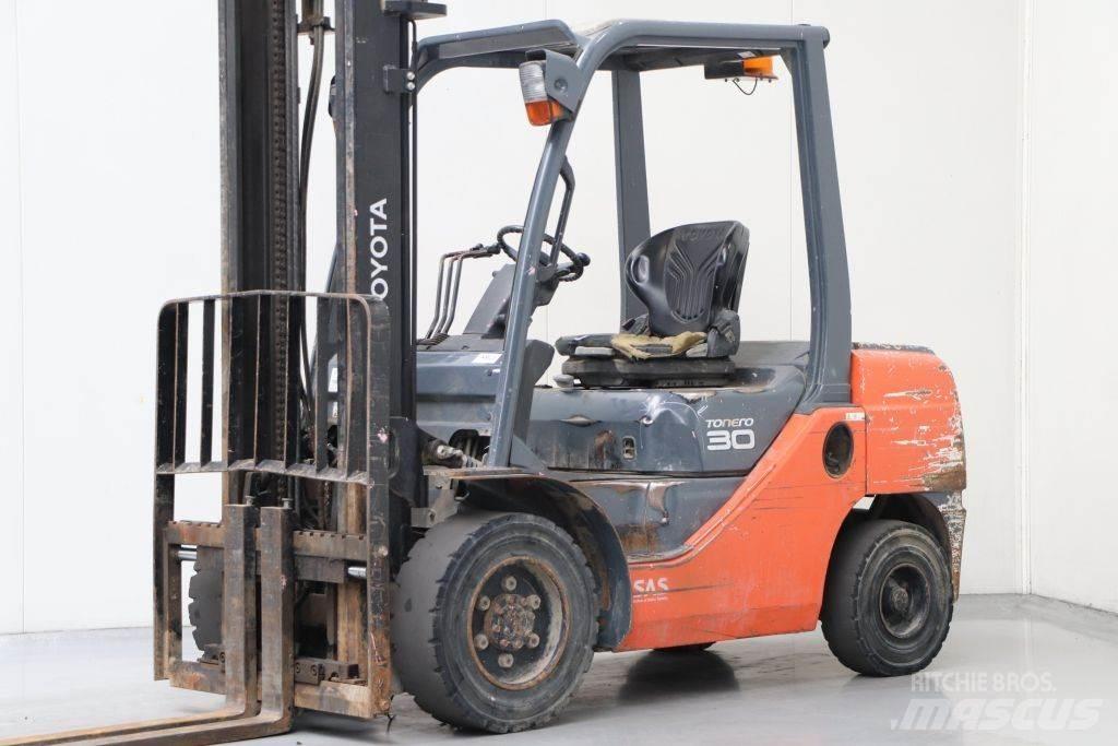 Toyota 02-8FDF30 Empilhadores Diesel