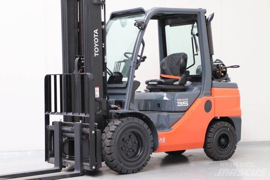 Toyota 02-8FGJF35 Empilhadores a gás