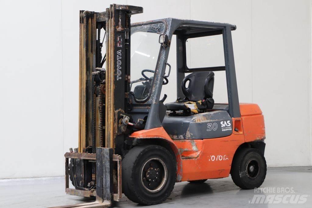 Toyota 62-7FDF30 Empilhadores Diesel