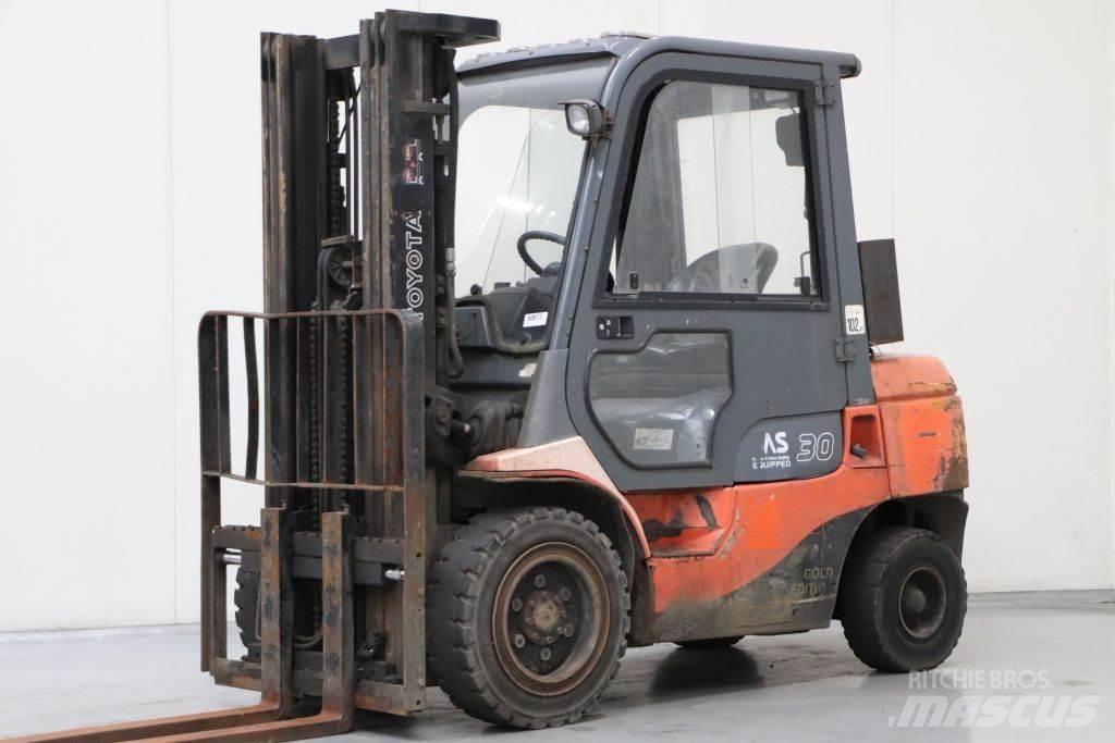Toyota 62-7FDF30 Empilhadores Diesel