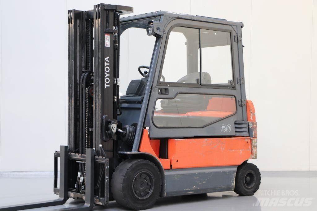 Toyota 7FBMF30 Empilhadores eléctricos