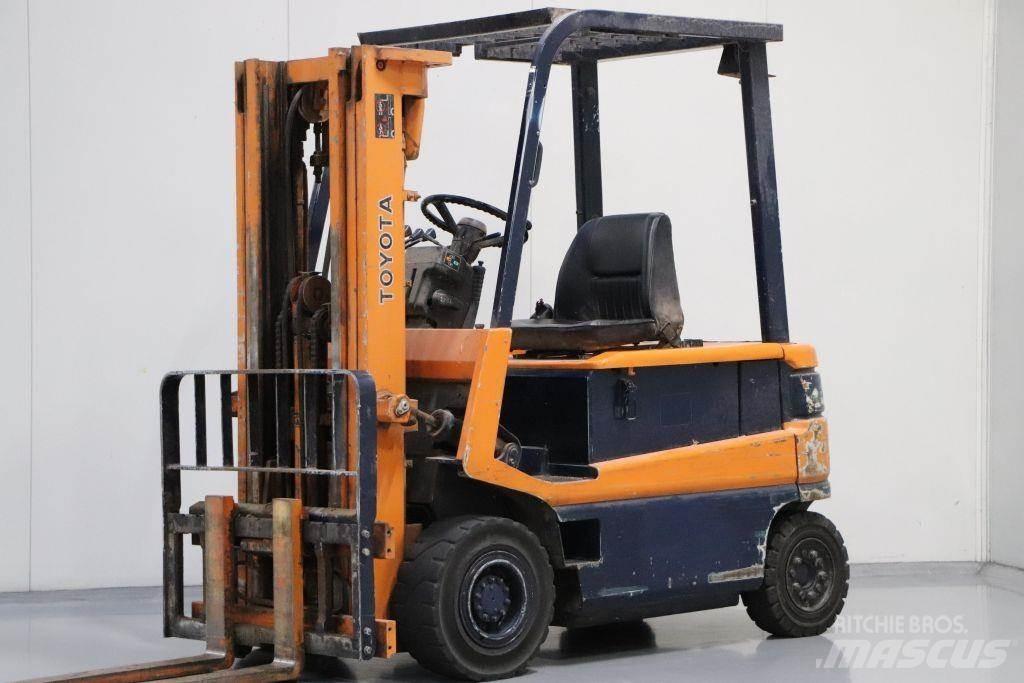 Toyota FBM25 Empilhadores eléctricos