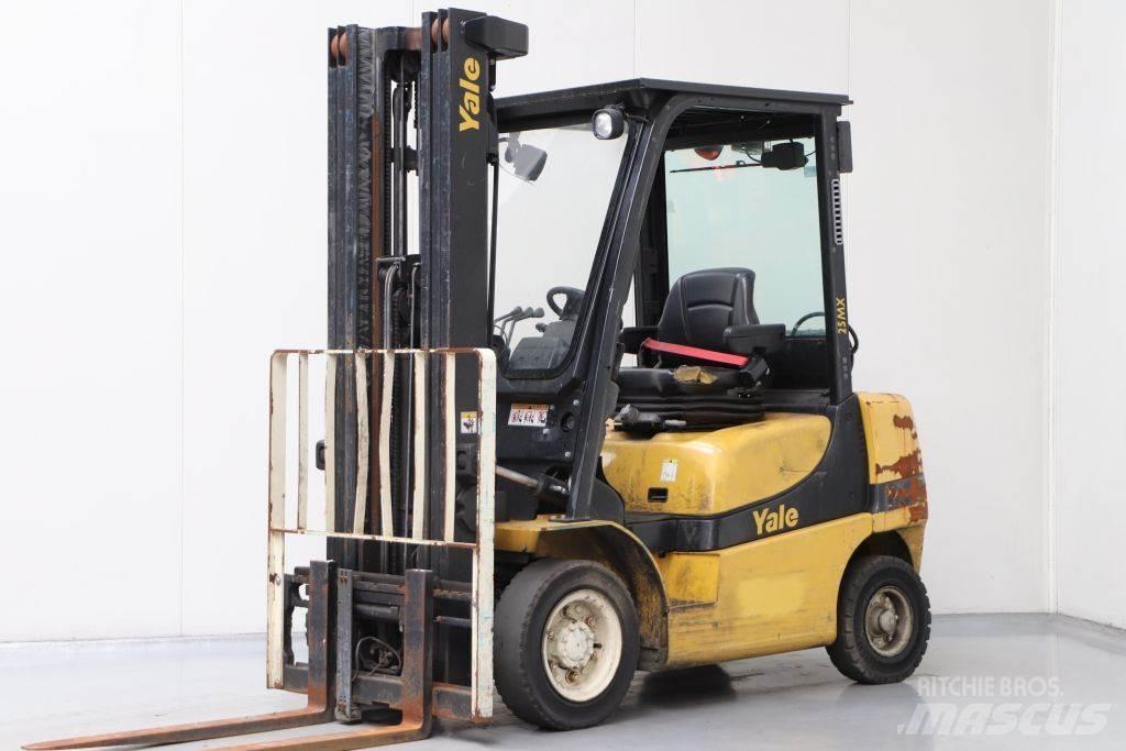 Yale GLP25MX Empilhadores a gás
