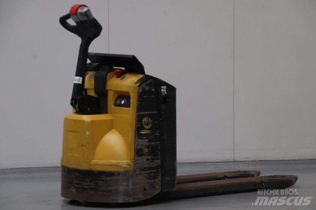 Yale MP16 Porta palettes