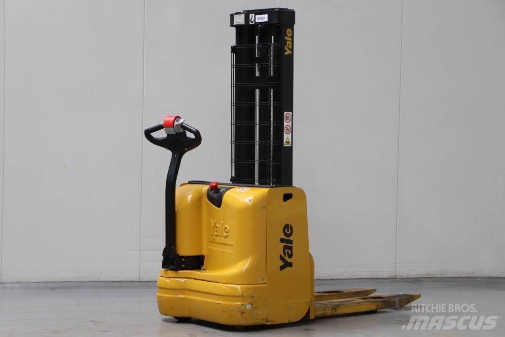 Yale MS10E Empilhador para operador externo