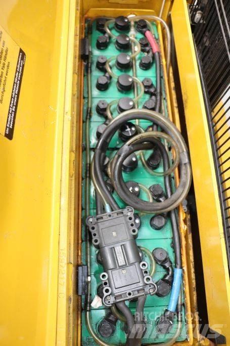 Yale MS12X Empilhador para operador externo