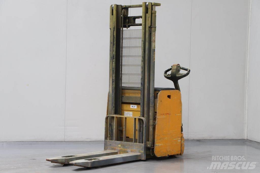 Yale MS16 Empilhador para operador externo