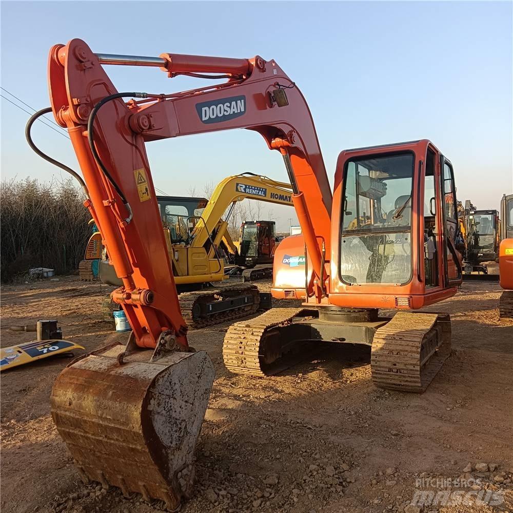 Doosan DH 70 Escavadeiras de esteiras