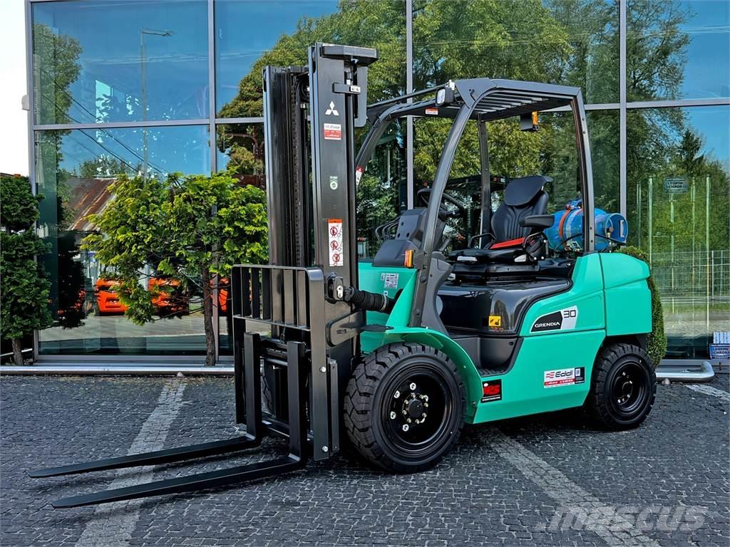 Mitsubishi FG30N Empilhadores a gás