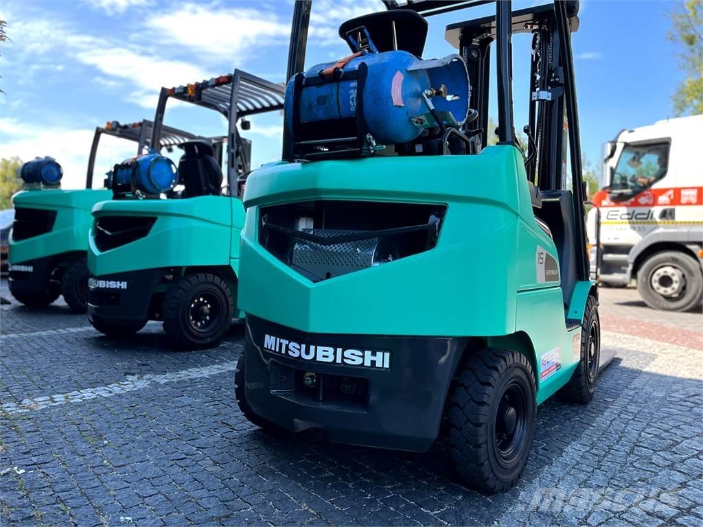 Mitsubishi FG30N Empilhadores a gás