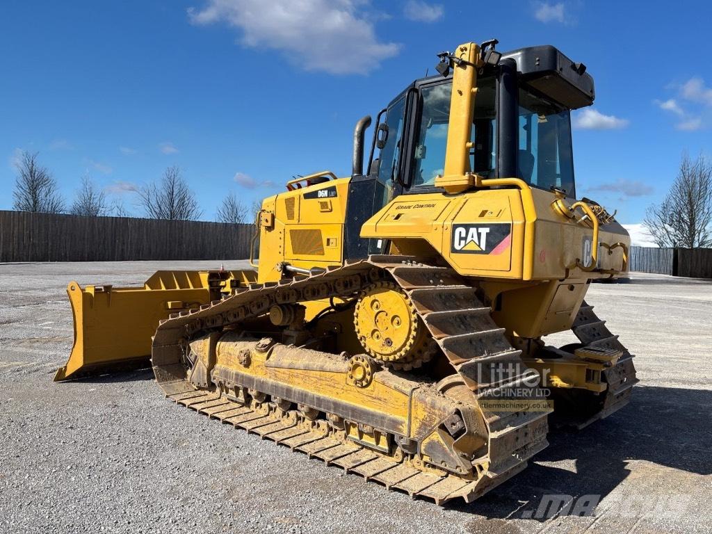 CAT D 6 N LGP Dozers - Tratores rastos