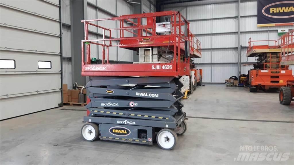 SkyJack SJIII4626 Elevadores de tesoura