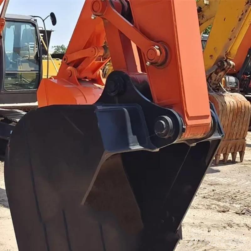 Hitachi ZX 210 Escavadeiras de esteiras