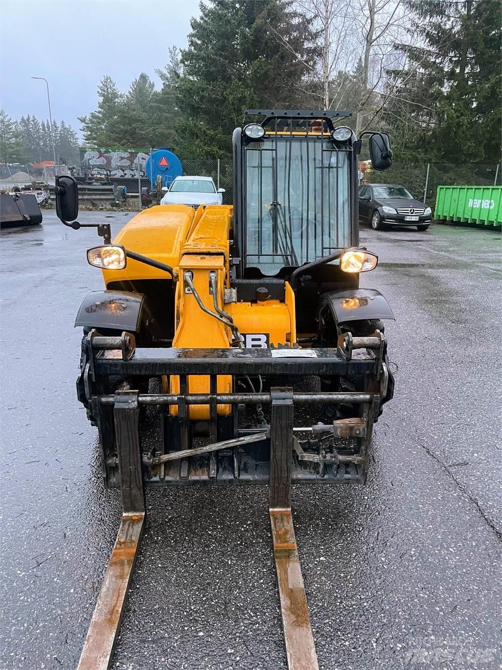 JCB 525-60T5 Manipulador telescópico