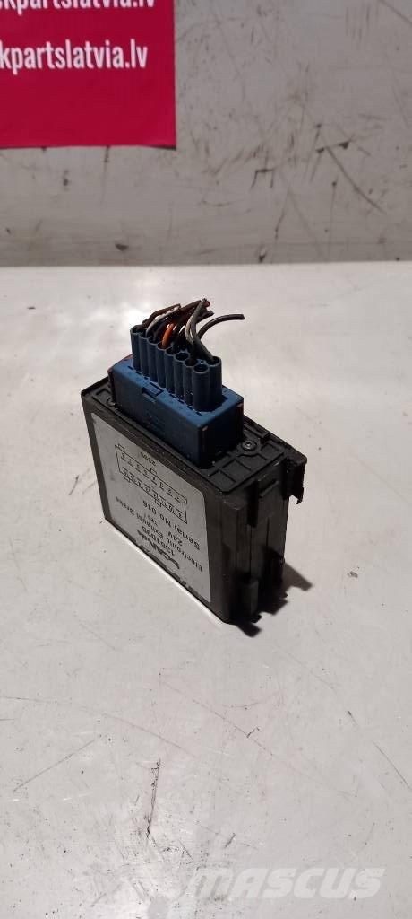 Scania P 94.  1361095 Electrónica