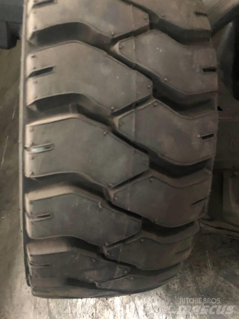 Armour 21x8-9 Pneus