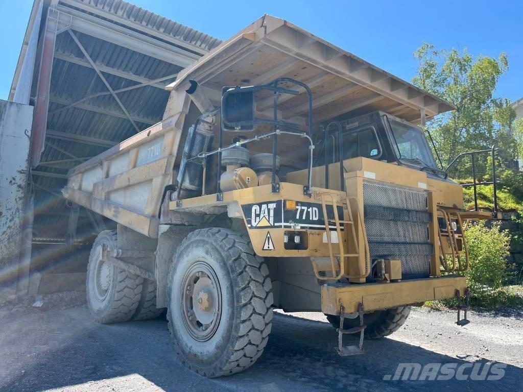 CAT 771D Camiőes basculantes rígidos