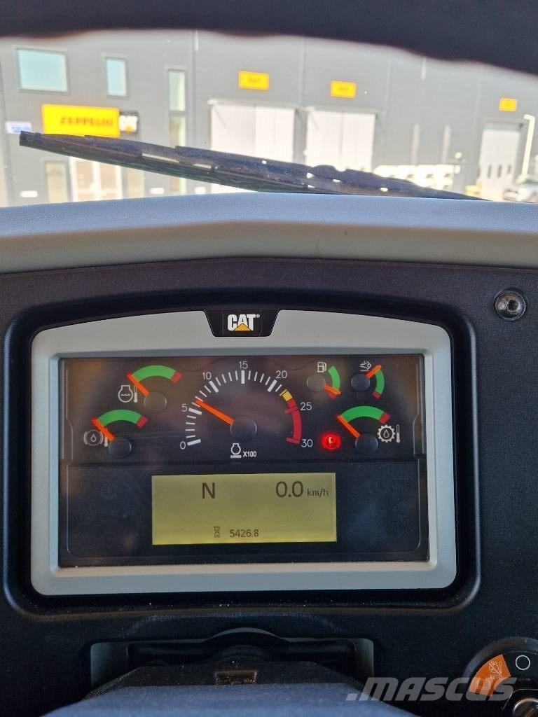 CAT 772G Camiőes basculantes rígidos