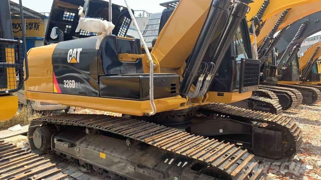 CAT 326D Escavadeiras de esteiras
