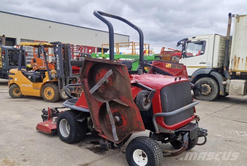 Toro R3240T Corta-Relvas Zero turn