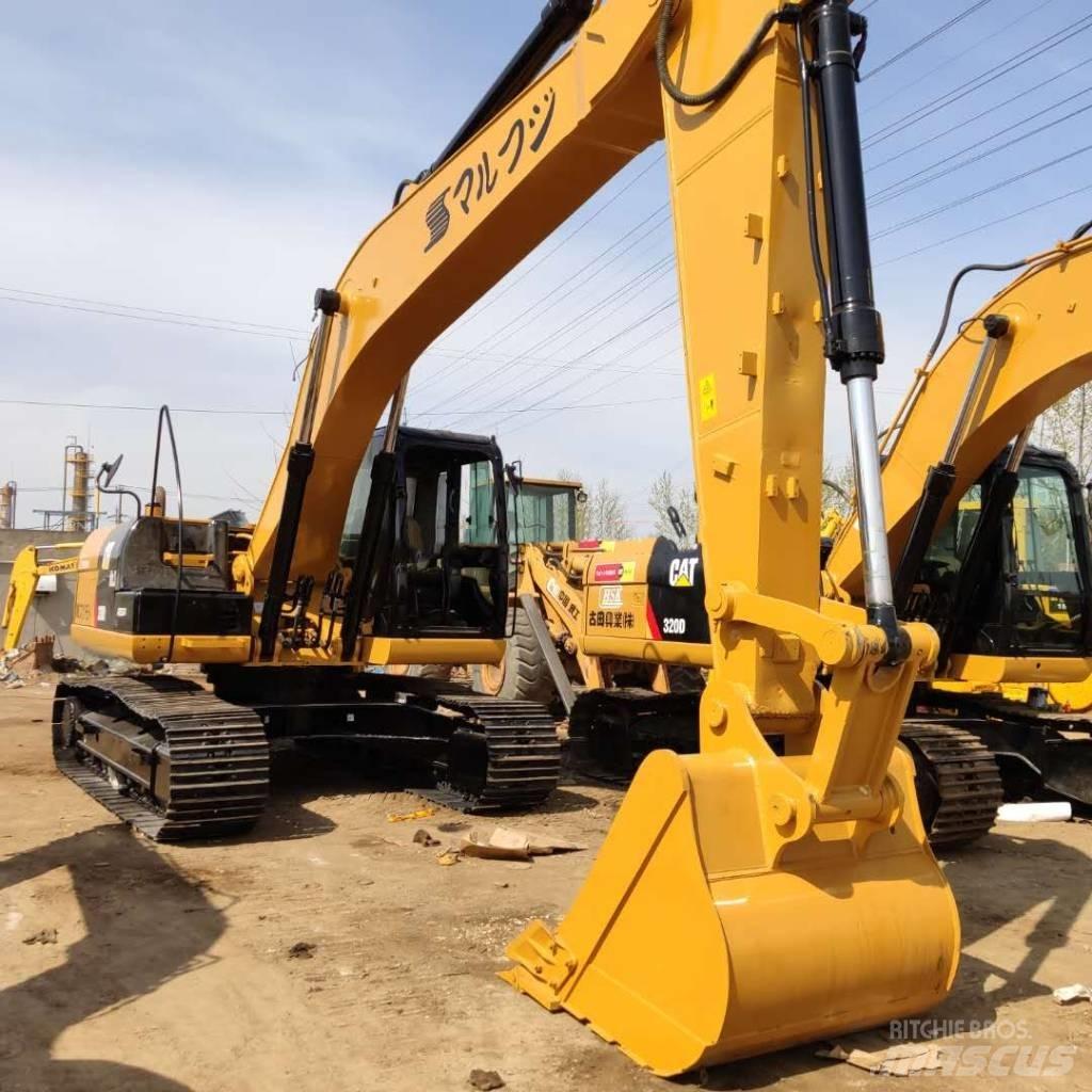 CAT 320D Escavadeiras de esteiras