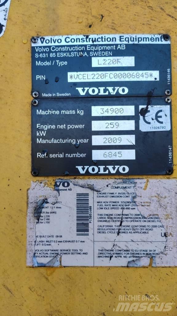 Volvo L 220 F Carregadeiras de rodas