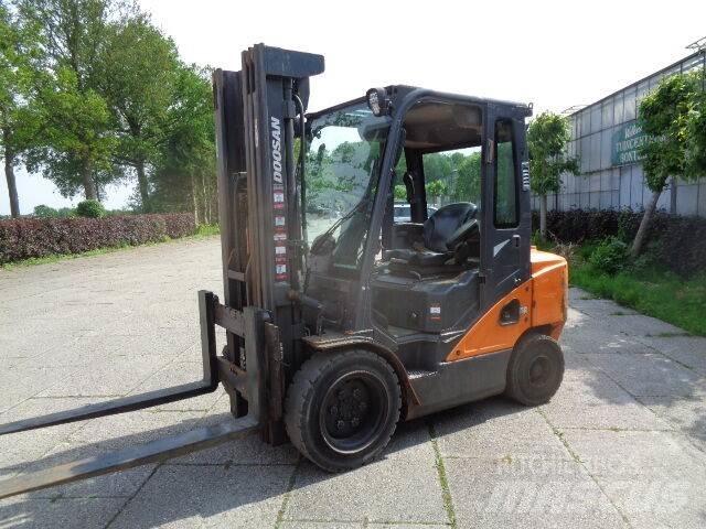 Doosan D35C-7 Empilhadores Diesel
