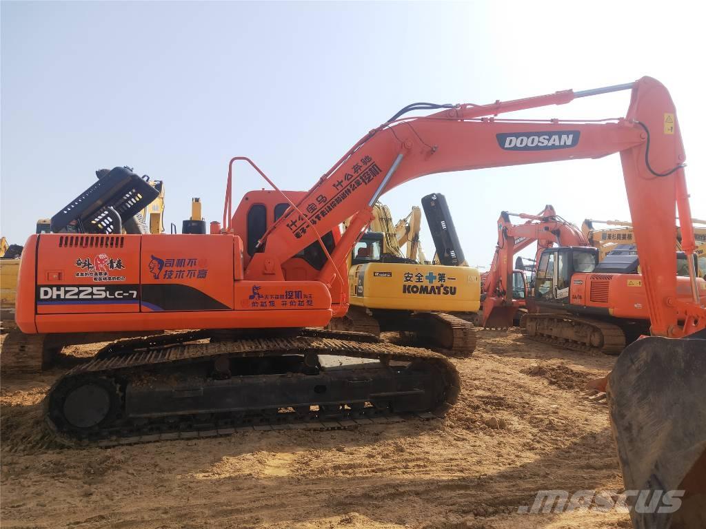 Doosan DH225LC-7 Escavadeiras de esteiras