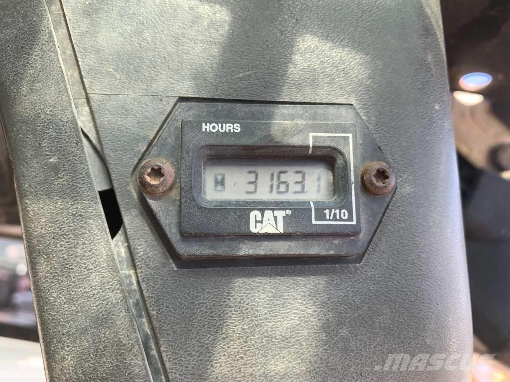 CAT 277 Minicarregadeiras