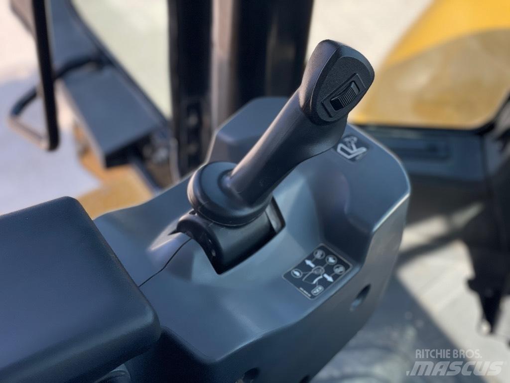 CAT 966M XE Carregadeiras de rodas