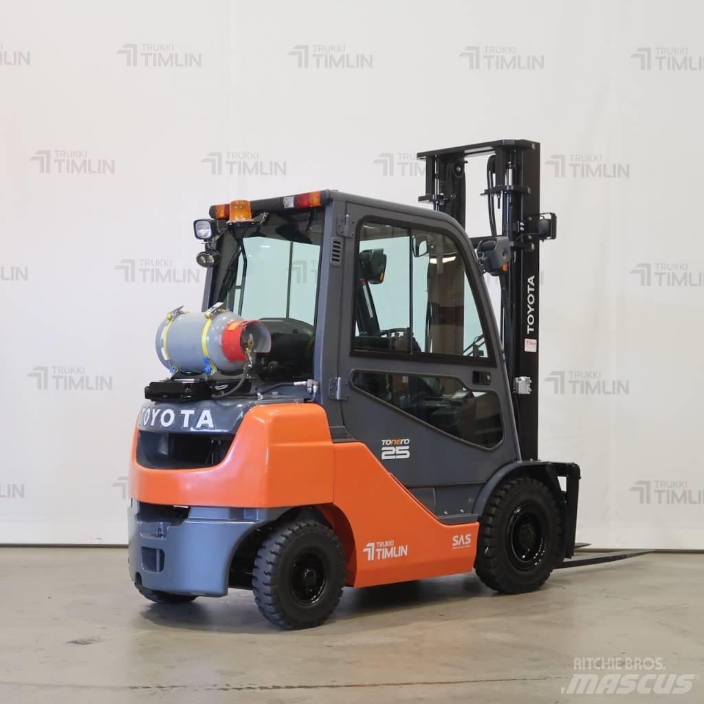 Toyota 02-8FGF25 Empilhadores a gás