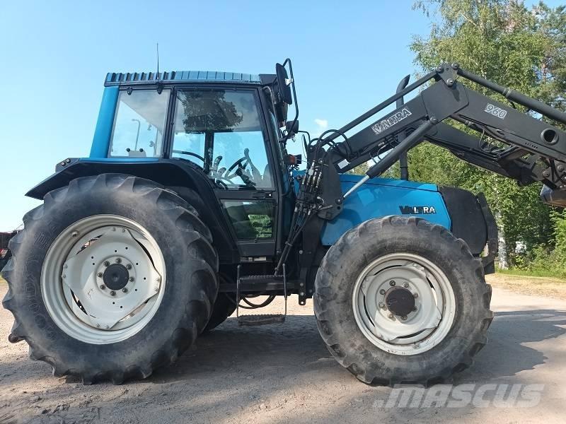 Valtra 6400 Tratores Agrícolas usados