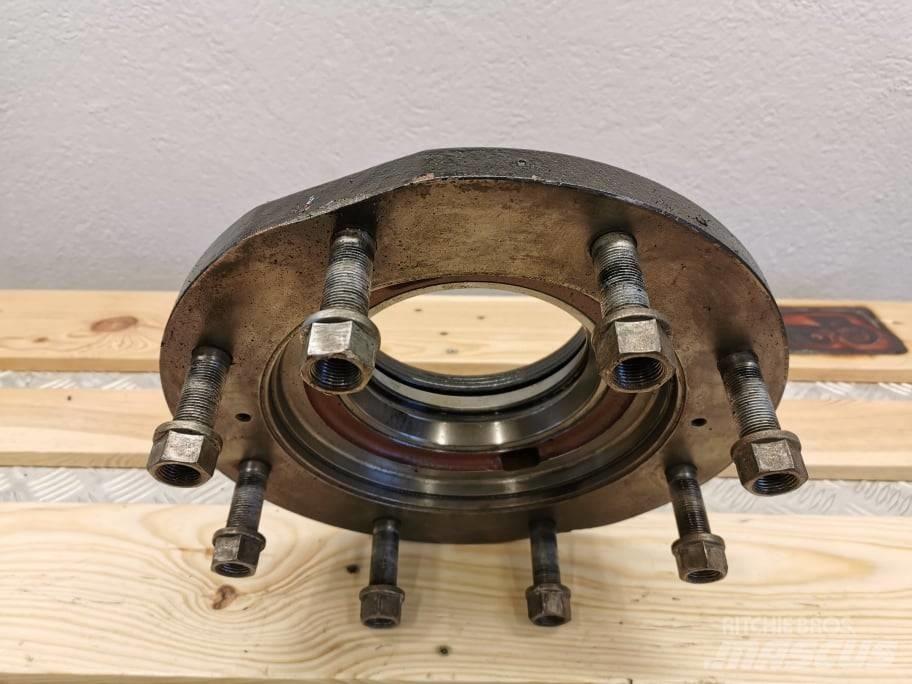 JLG 307 wheel hub Pneus