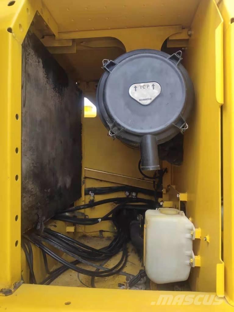 Komatsu 220-8 Escavadeiras de esteiras