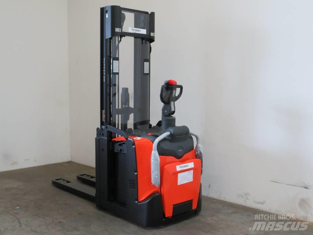 BT SPE 120 L Empilhador para operador externo