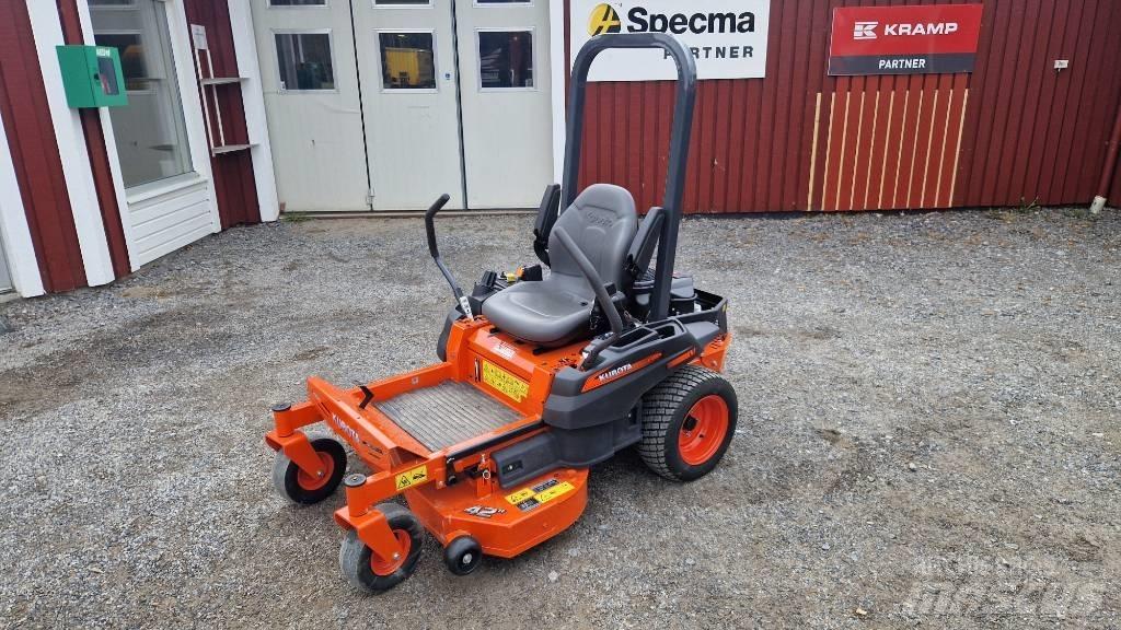 Kubota Z 122 RKW Corta-Relvas Zero turn