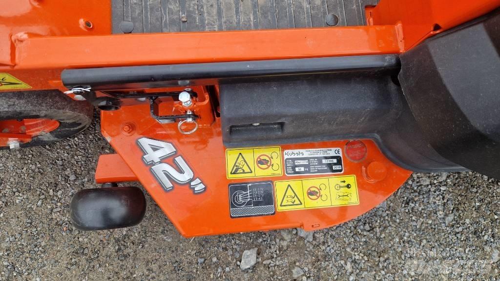 Kubota Z 122 RKW Corta-Relvas Zero turn