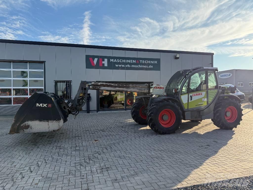 CLAAS 7040 Manipulador telescópico