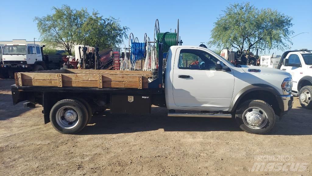 RAM 5500 Camiões estrado/caixa aberta