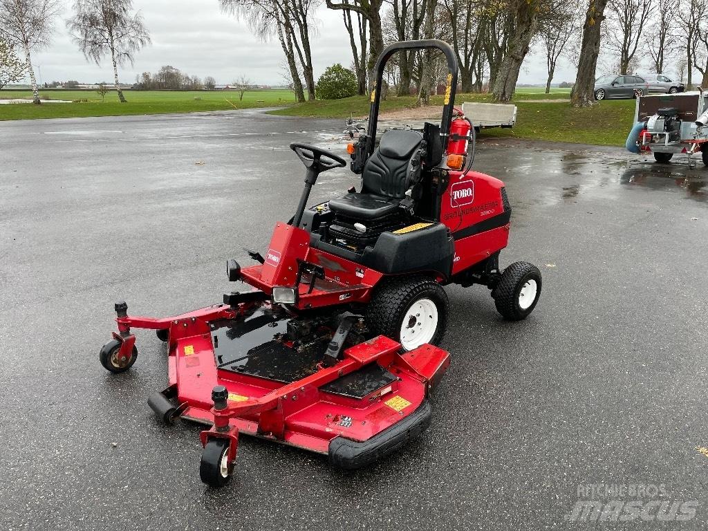 Toro 3280D Corta-Relvas Riders