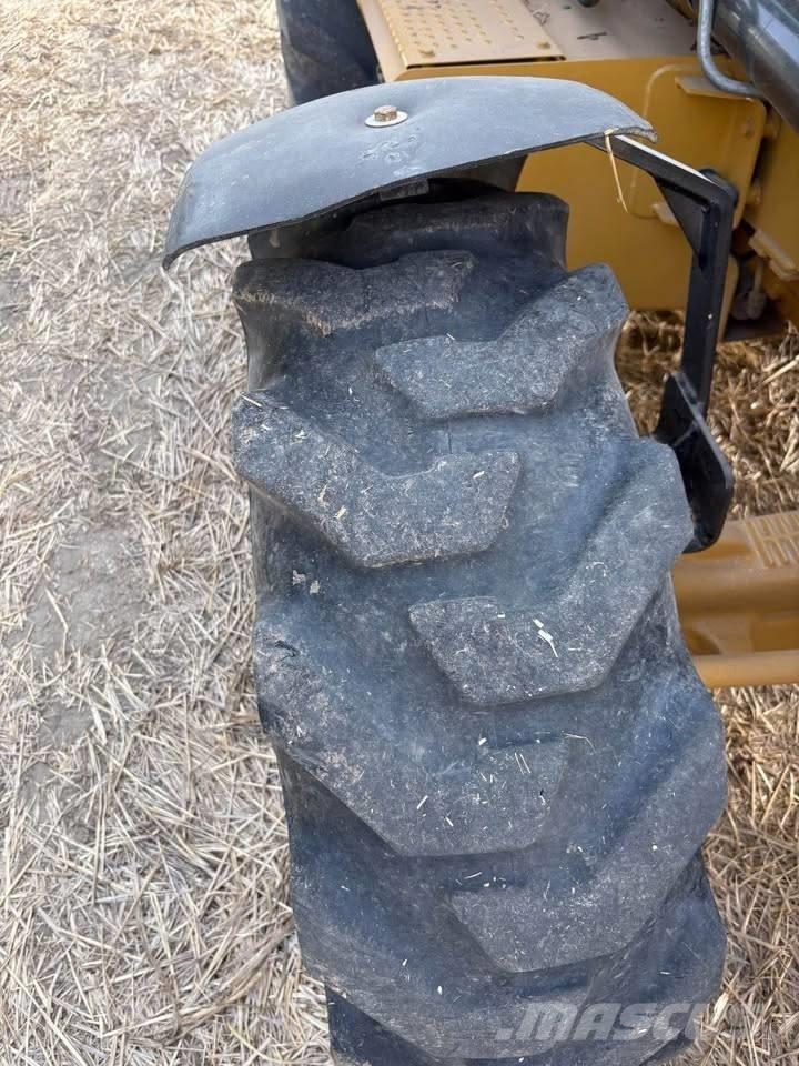 CAT 430 E Retroescavadeiras