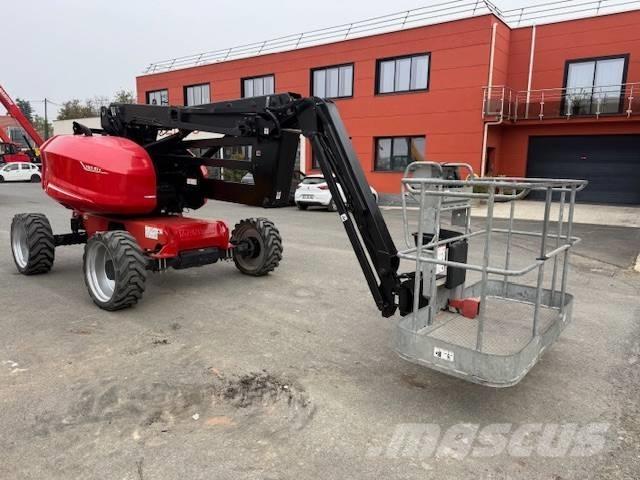 Manitou 160 ATJ Elevadores braços articulados