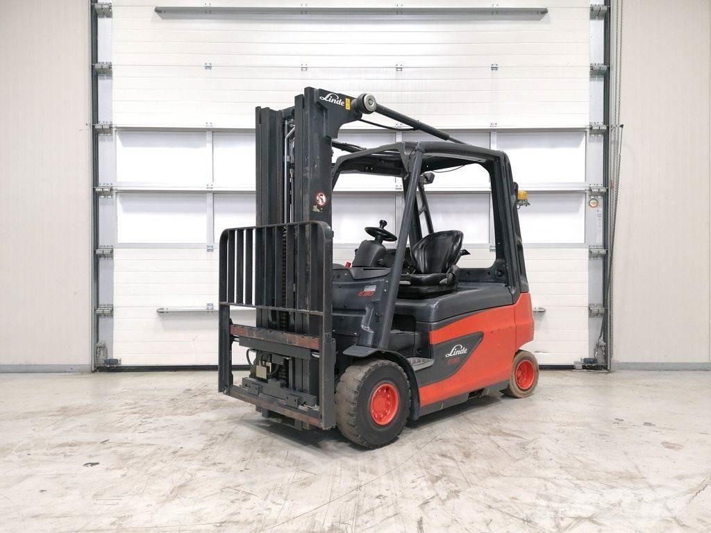 Linde E30L-01 Empilhadores eléctricos