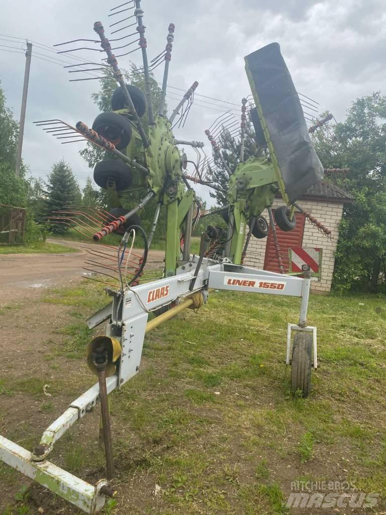 CLAAS Liner 1550 Ancinho virador