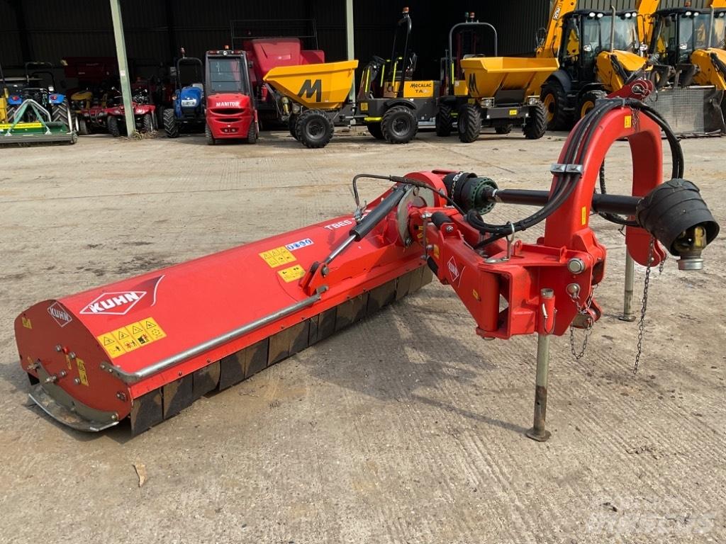 Kuhn TBE 222 Gadanheiras e cortadores de folhas para pastos