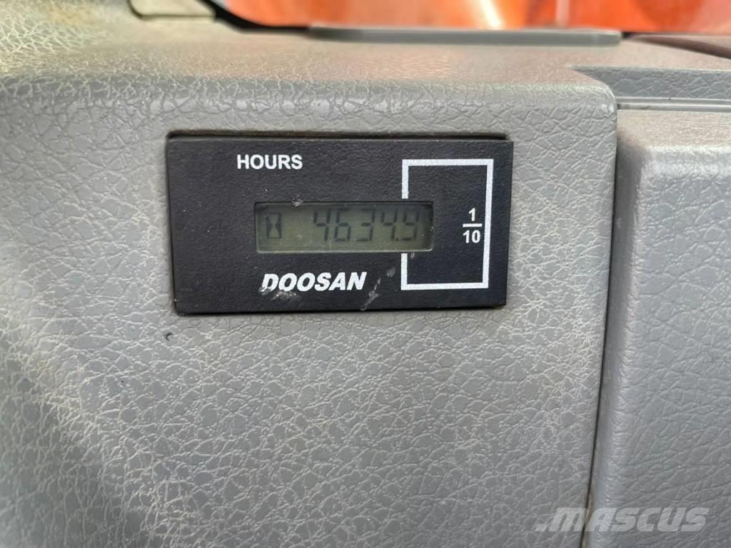 Doosan DX235LCR Escavadeiras de esteiras