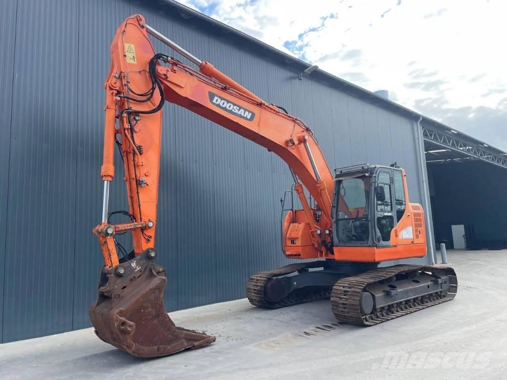 Doosan DX235LCR Escavadeiras de esteiras